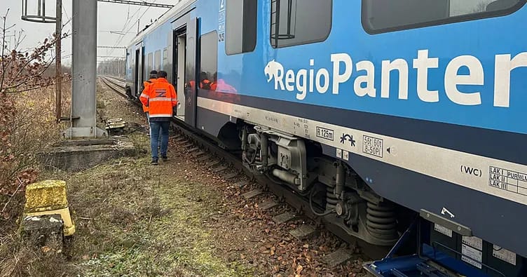 Çexiyada iki sərnişin qatarı toqquşub