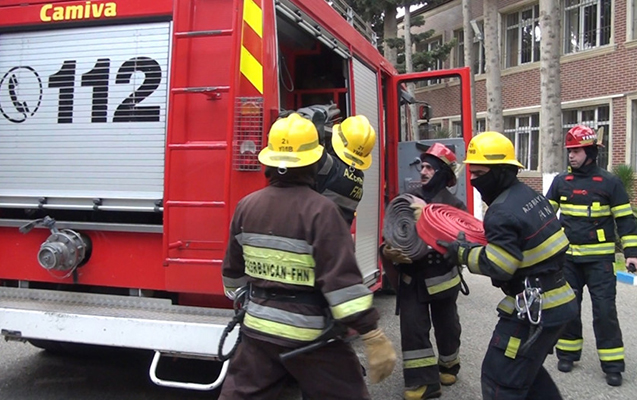 Bakıda ofis binasında partlayış olub