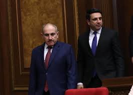 KİV: Paşinyan daha Simonyana etibar etmir