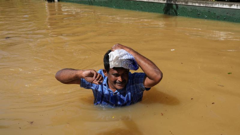 Şri-Lankada torpaq sürüşmələri və daşqınlar nəticəsində ölənlərin sayı 193-ə çatıb