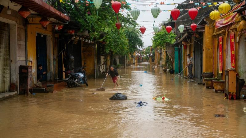 Cənub-Şərqi Asiyada təbii fəlakətlər 1200-ə yaxın insanın həyatına son qoyub