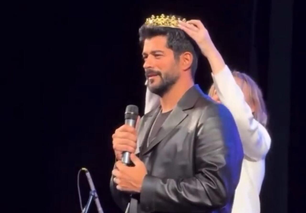 Burak Özçivit Rusiyada kral elan edildi