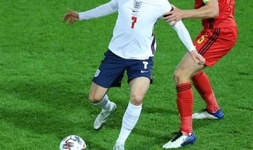 İngilis futbolçu cinsi istismarda ittiham olunur