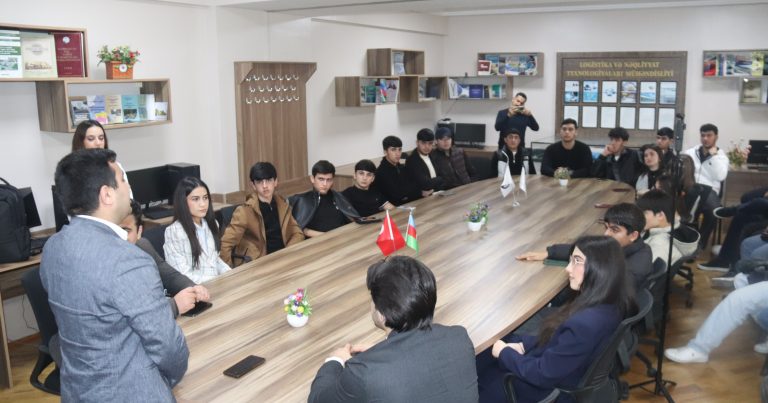 “Gənclər danışır” layihəsi: Gənclər üçün yeni onlayn platforma istifadəyə verildi