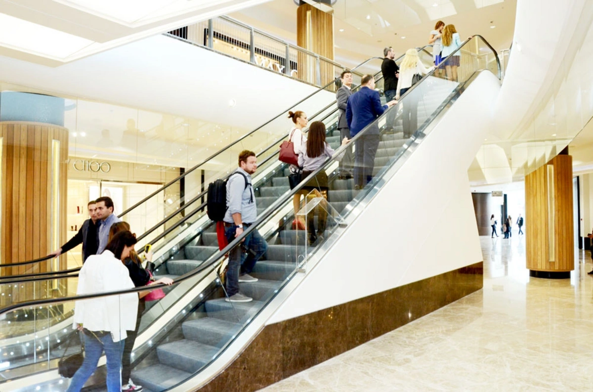 Bu ərazidə ticarət mərkəzi tikiləcək