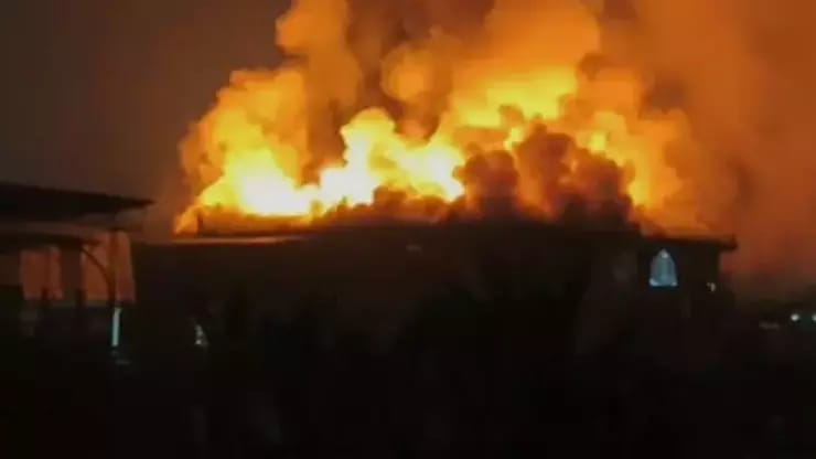 Hindistanda yanğın 25 nəfərin həyatına son qoydu: Klub operatorları həmin gecə Taylanda qaçdı