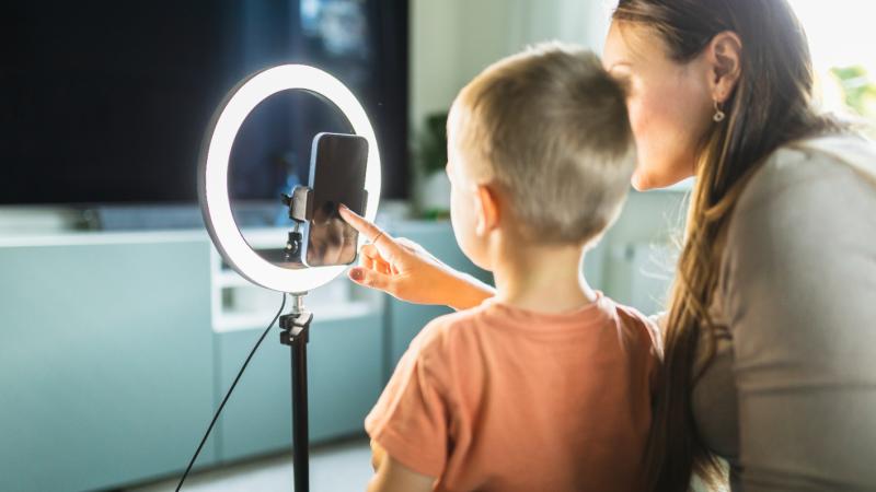 Avstraliyada böyüklərin 79%-i yeni sosial media qadağasını dəstəkləyir