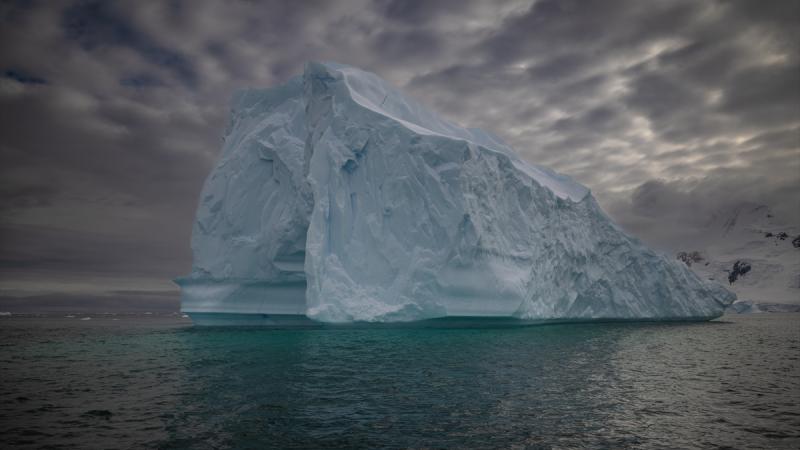 13 ildə Antarktidada dəniz səviyyəsini təhdid edən 362 buzlaq zəlzələsi baş verib