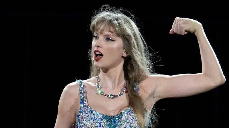 Məşhur müğənni Taylor Swift təşəkkür olaraq komandasına 197 milyon dollar paylayıb