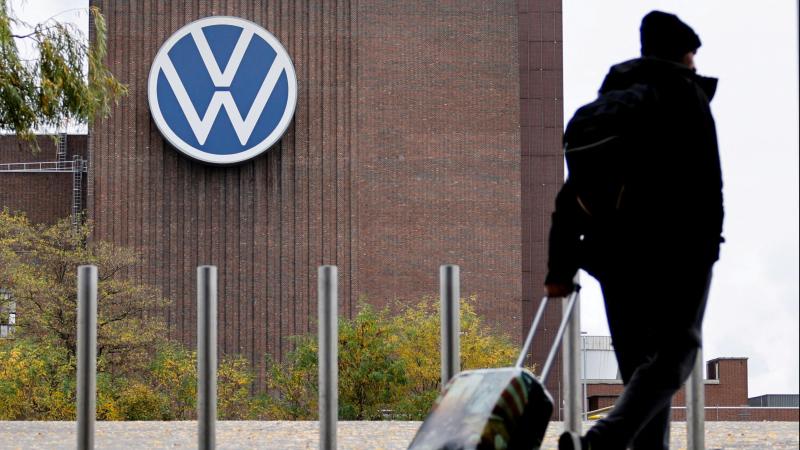 Volkswagen 88 illik tarixində ilk dəfə Almaniyada fabrikini bağlayır