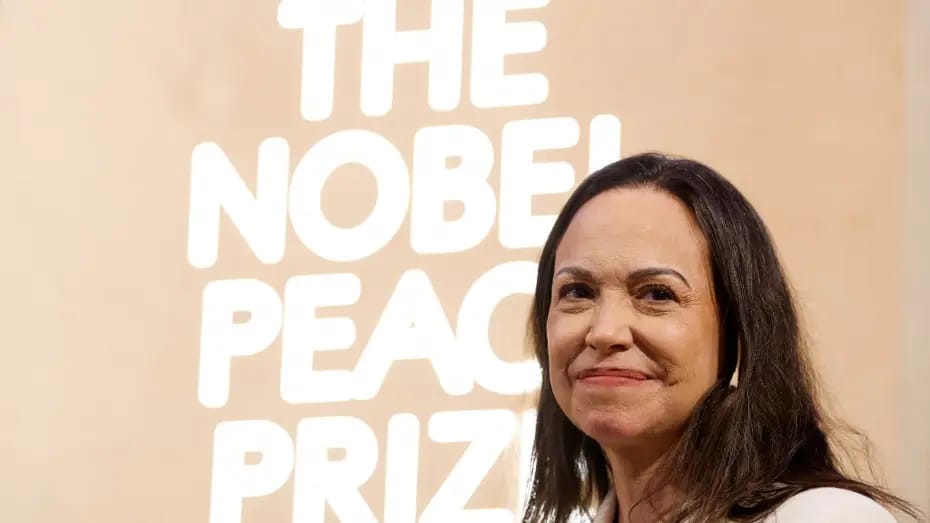 Nobel Sülh Mükafatını qazandı, lakin qaçarkən onurğasını sındırdı