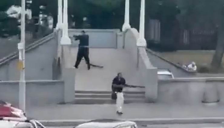 Avstraliya polisi 15 nəfərin ölümü ilə nəticələnən atışmanı törədənlərin İŞİD-lə əlaqəli olduğunu bildirib