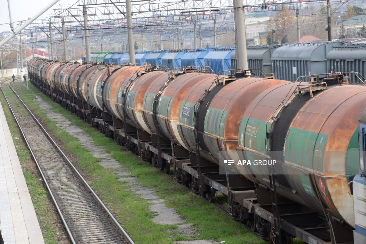 Azərbaycandan yola salınan neft məhsullarının ilk partiyası Ermənistana çatdı
