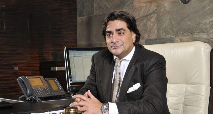 Azərbaycanlı bankir Fransadakı villasını 17 milyon avroya satır – FOTO