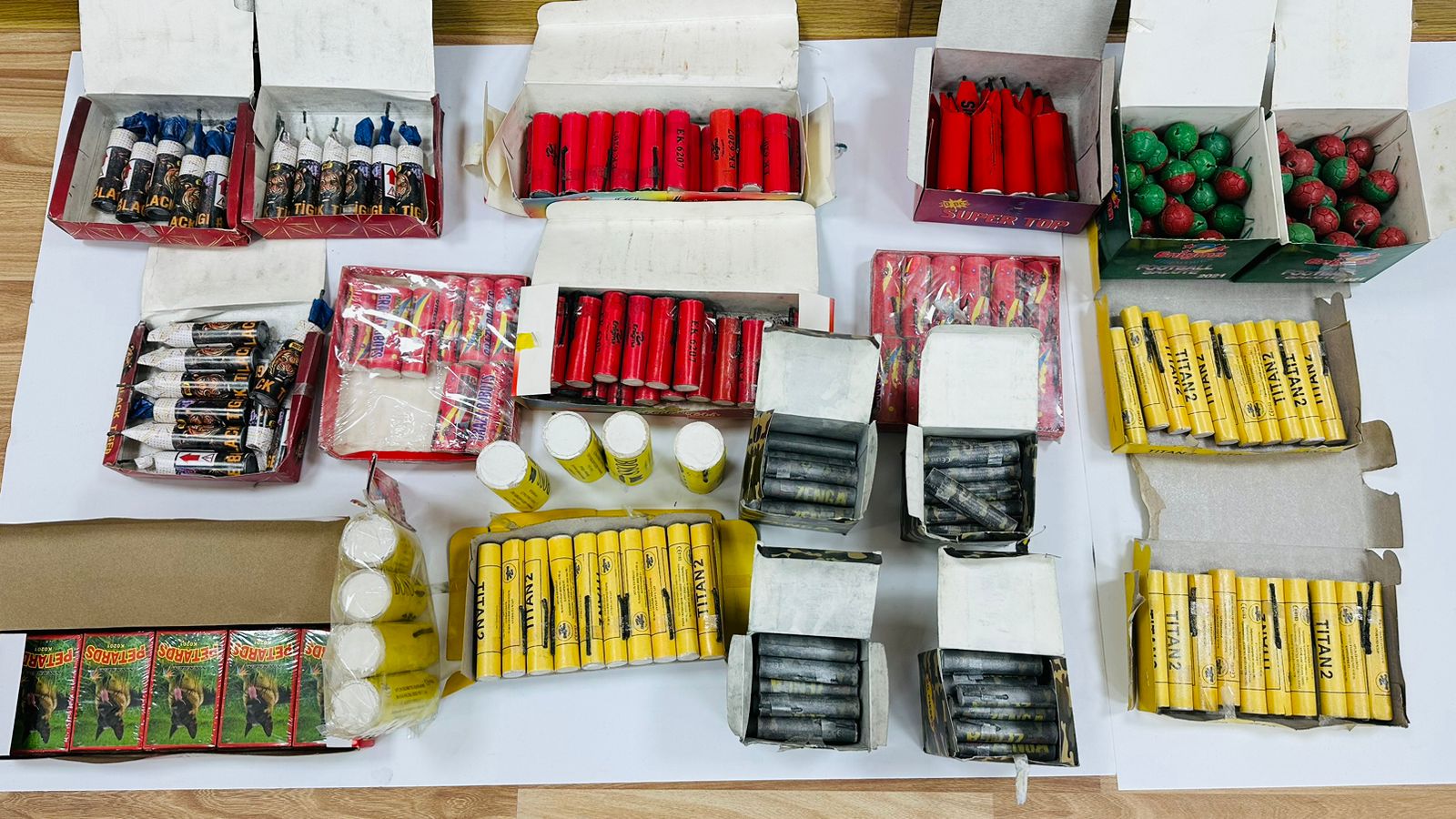 Son iki gündə pirotexniki vasitələr satan 8 nəfər saxlanıldı