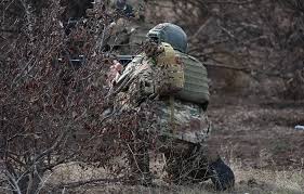 Rusiya ordusu Xarkov vilayətində yaşayış məntəqəsini nəzarətə götürüb