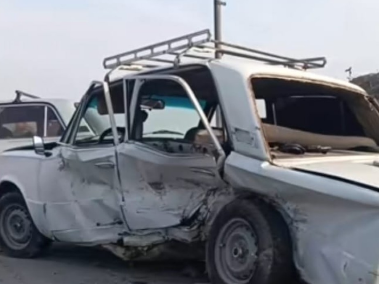 Ucarda qəza - 4 nəfər yaralandı - FOTO