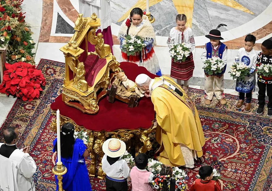 Papa XIV Leo ilk Milad mərasiminə rəhbərlik etdi