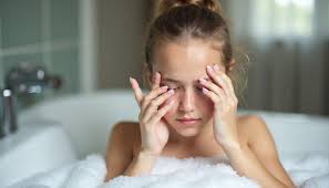 Qrip zamanı isti vanna qəbul etmək təhlükəlidir