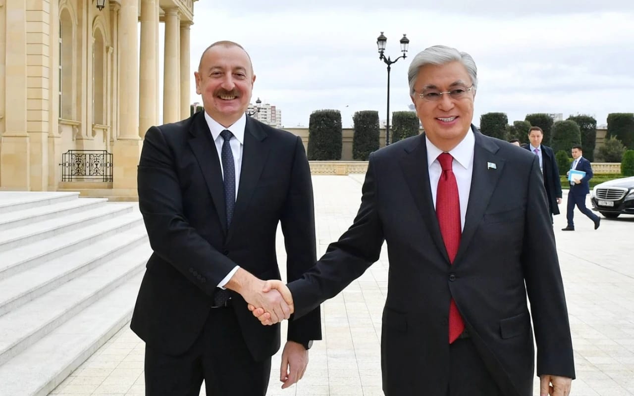 Tokayev: İlham Əliyev fiziki cəhətdən güclüdür və işini bilərək məşq edir