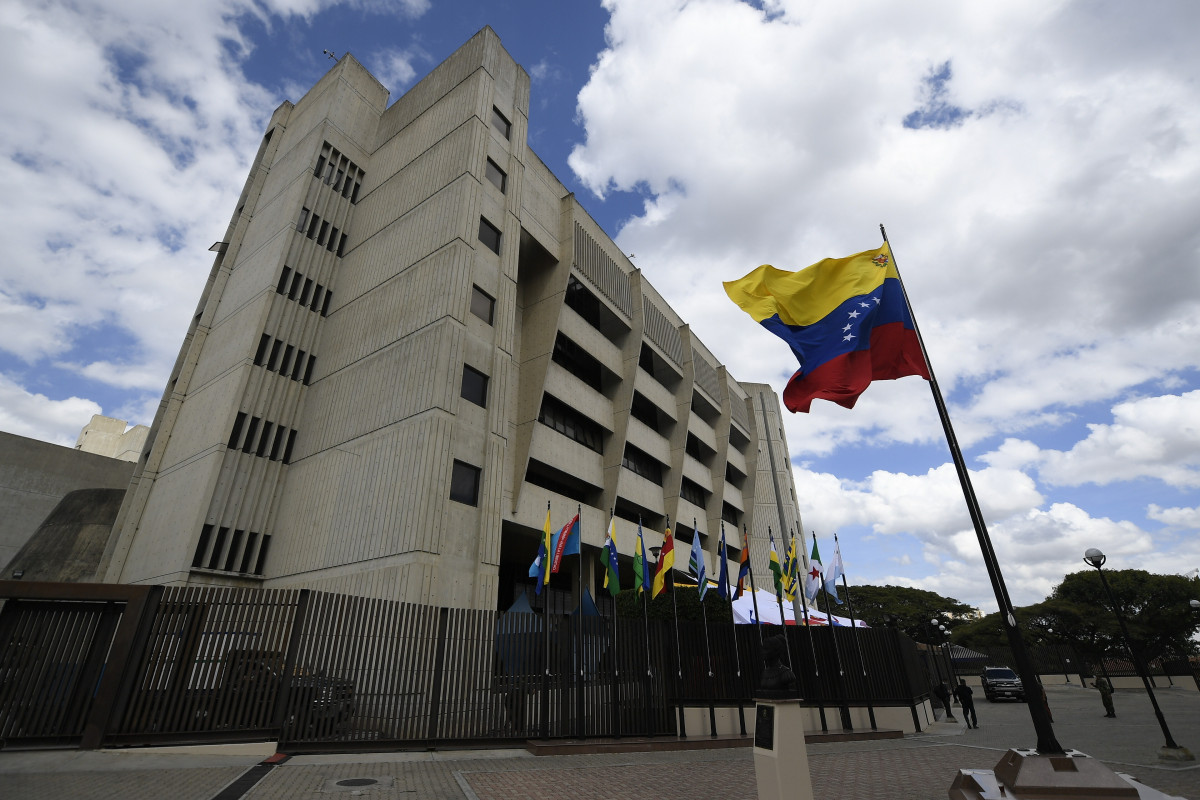 Venesuela hakimiyyəti Maduronun azad olunması üçün xüsusi komissiya yaradıb