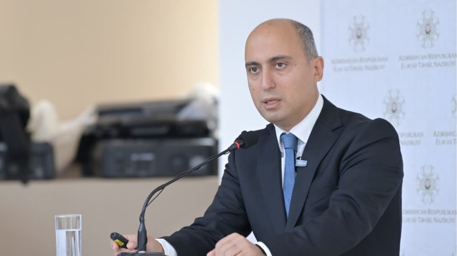 Azərbaycan təhsilində utancverici mənzərə – məktəbdə molla nigahı qalmaqalı