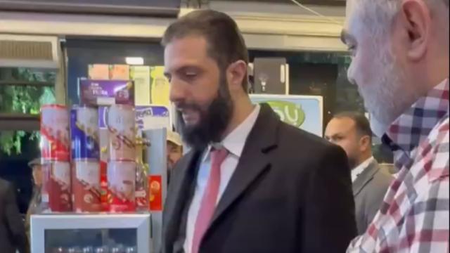 Suriya prezidenti Şəra Dəməşq bazarında alış-veriş edib