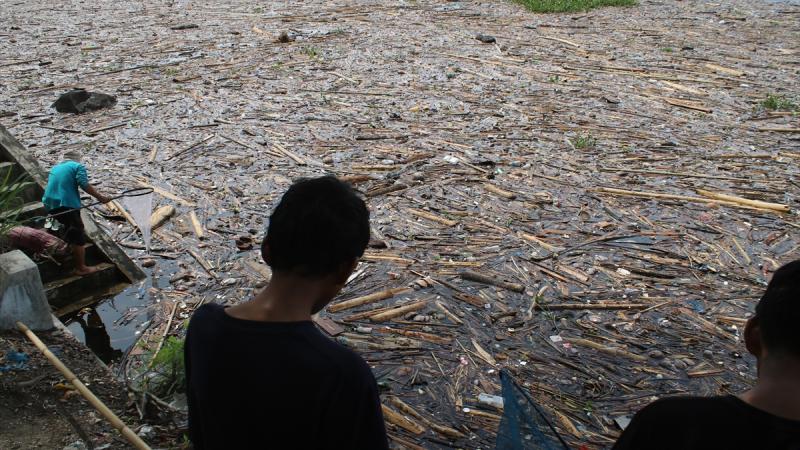 İndoneziyada leysan yağışların səbəb olduğu daşqınlarda 16 nəfər ölüb