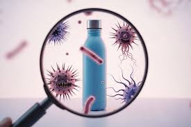 Təkrar istifadə olunan su şüşələrini hər gün yumaq lazımdır - Ekspertlərdən XƏBƏRDARLIQ