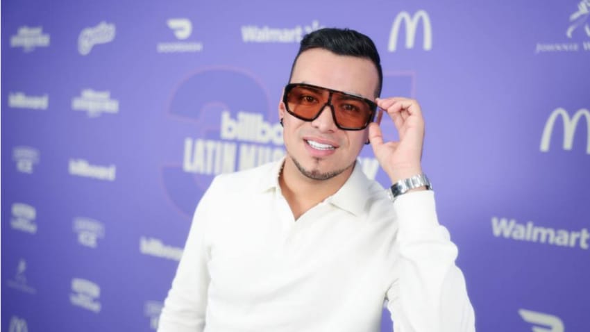 Kolumbiyalı məşhur sənətkar təyyarə qəzasında dünyasını dəyişib