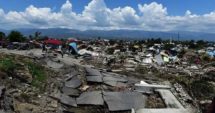 İndoneziya sahillərində 6,5 bal gücündə zəlzələ baş verib