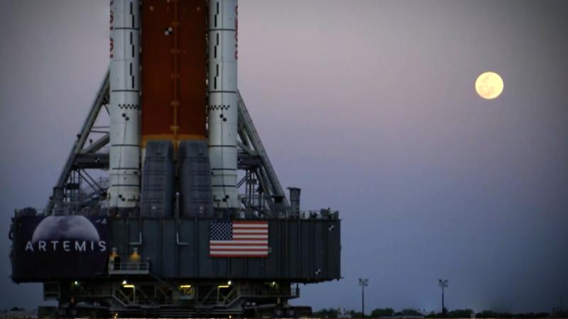 NASA Ay missiyası üçün nəhəng raket hazırlayır