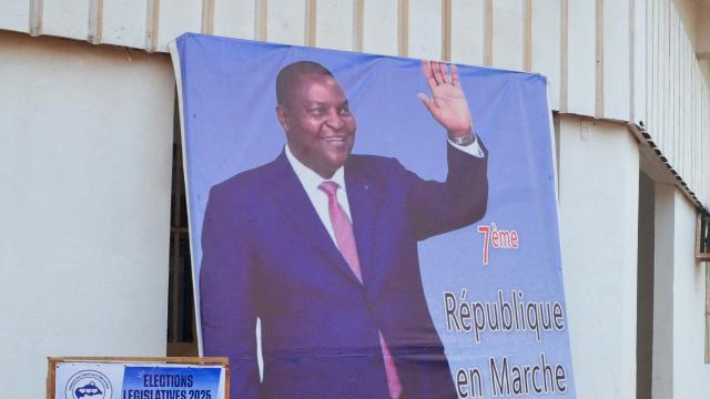 Touadera Mərkəzi Afrika Respublikasında prezident seçkilərində qalib gəlib