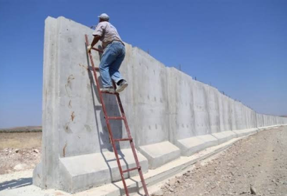 İki ölkə arasında divar tikilir