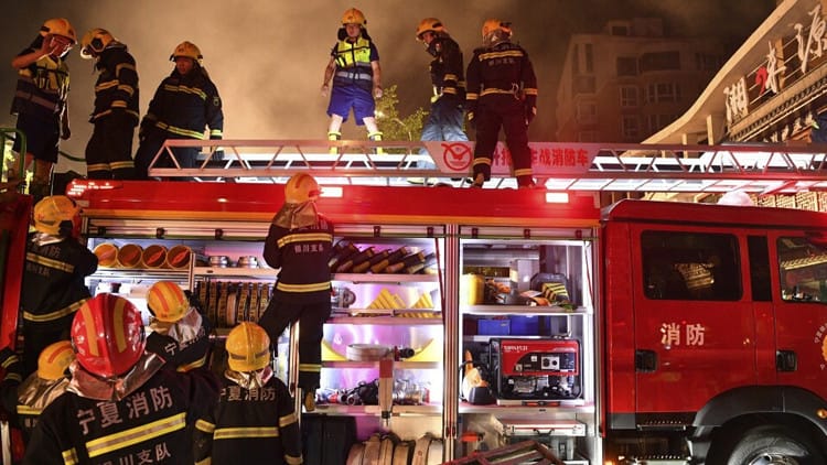 Çində dəmir yolu körpüsü uçub: 5 nəfər ölüb