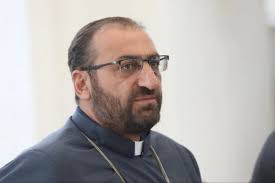 Ermənistanda arxiyepiskop Xaçatryanın həbs müddəti uzadıldı