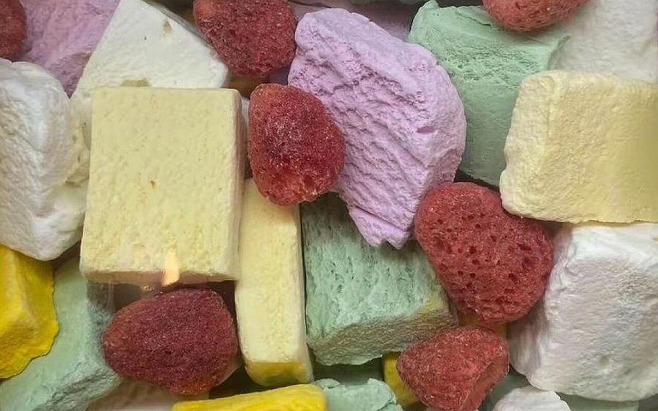 Quru dondurmanın zərərləri - Alarkən diqqətli olun - AÇIQLAMA