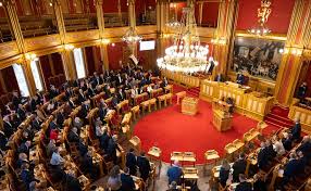 Norveç parlamenti monarxiyanın saxlanılmasına səs verdi