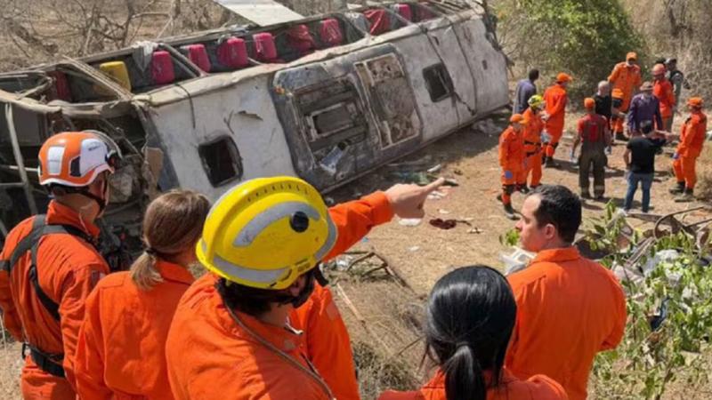 Braziliyada avtobus aşdı: 16 nəfər ölüb, 44 nəfər yaralanıb