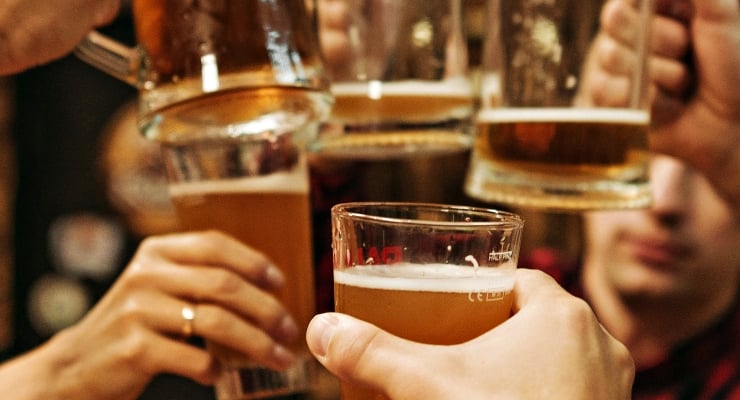 Almanlar pivə içməyi dayandırırlar