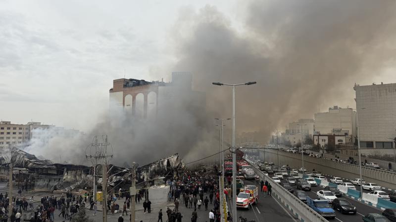 Tehranda bazarda yanğın baş verib