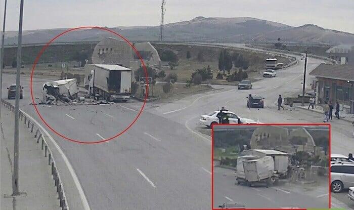 Yük avtomobili yol kənarında dayanan maşına çırpıldı - ANBAAN VİDEO