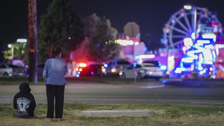 Hindistanda əyləncə parkında dəhşətli qəza: 1 ölü, 13 yaralı