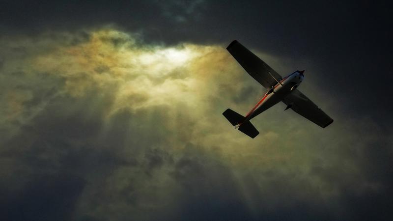 Pilotlar eniş edən təyyarədə öldürülüb