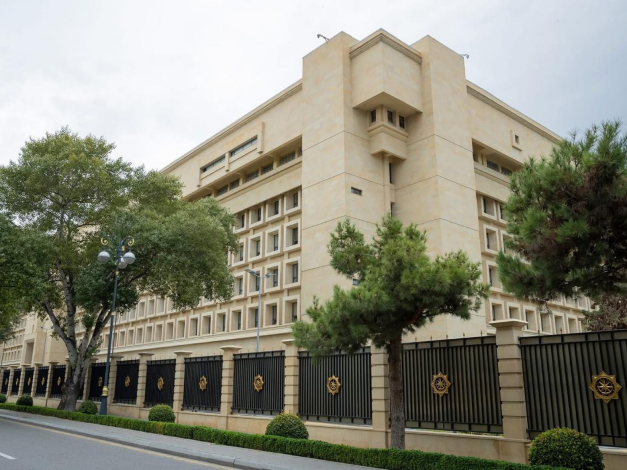 Abbas Abbasov, Fuad Qəhrəmanlı və Qənimət Zayıdov barəsində qiyabi həbs qərarı verildi