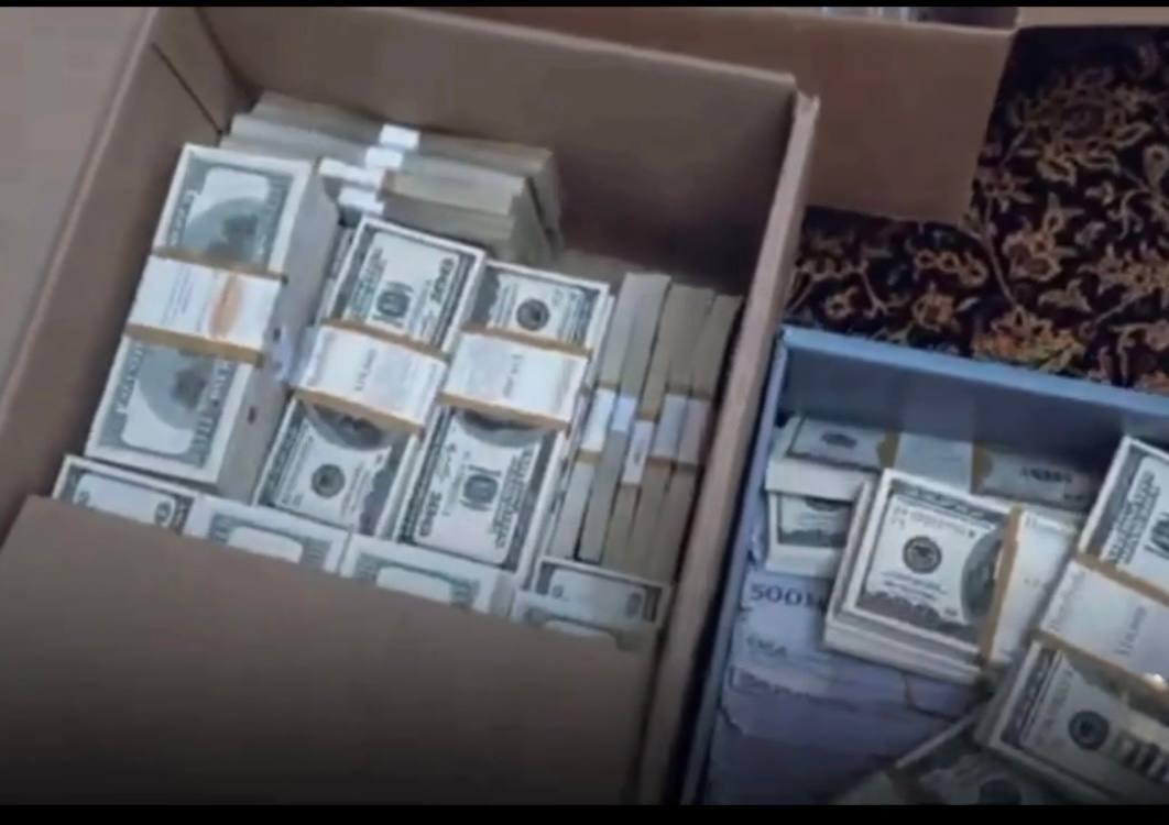 Ramiz Mehdiyevin evindən çıxan milyonlar - VİDEO