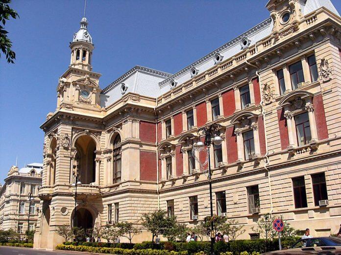 Paytaxt rayonlarının icra başçıları məsuliyyətə ÇAĞRILDI