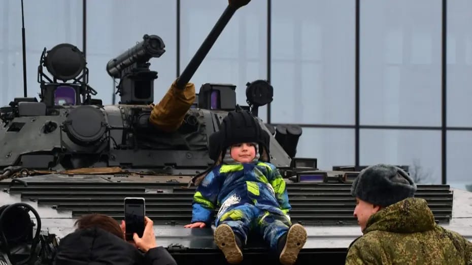 Ukrayna əhalisi təhlükə altındadır: Əsgərlərin sperması dondurulur