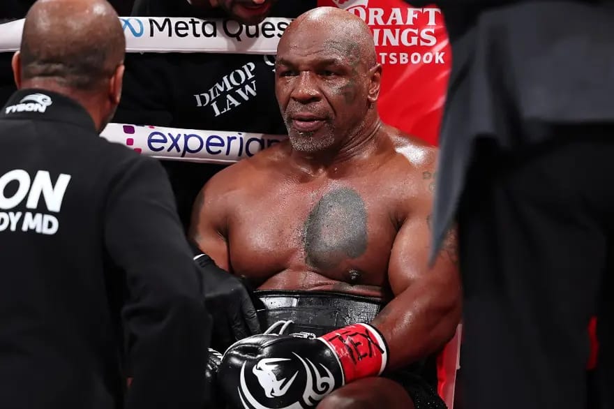 Mayk Tayson və Floyd Meyvezer tarixi boks matçı üçün rinqə çıxacaqlar