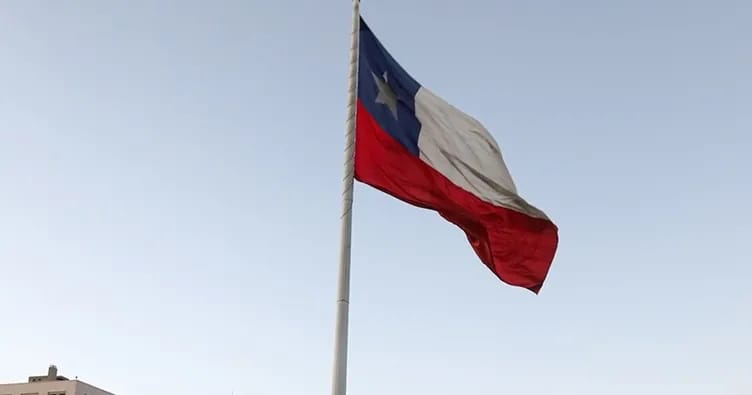 Çilidə qaz tankeri partladı: 4 nəfər ölüb, 17 nəfər yaralanıb